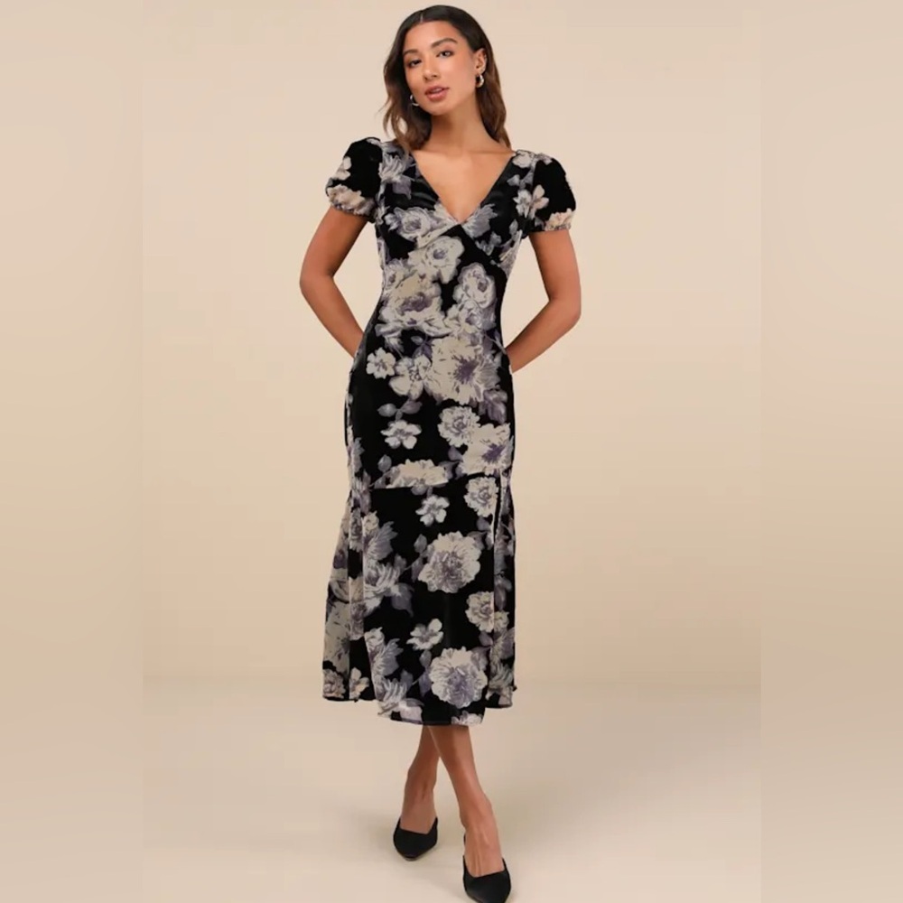 Lulus burnout velvet Floral V-Neck Dress